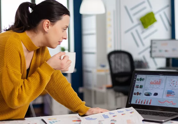 Como a tecnologia pode apoiar e fortalecer os serviços de consultoria